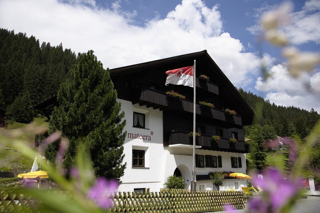 Familienhotel Mateera Gargellen / Montafon Exterior foto